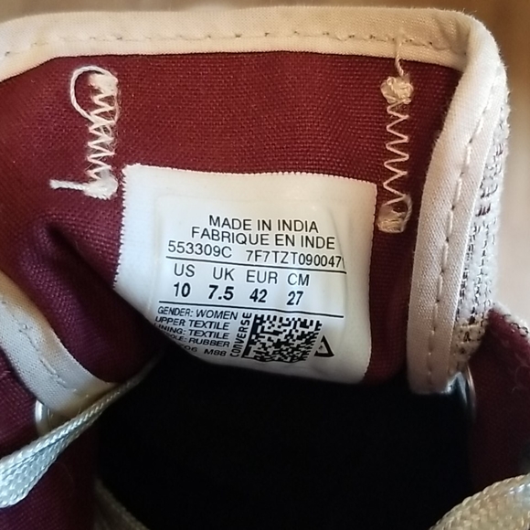 Women's Converse - Picture 8 of 8